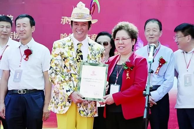 Kaiyun网址 开云13年过去了那个娶了俄罗斯美女的东北大叔甲继海如今怎样了？(图19)