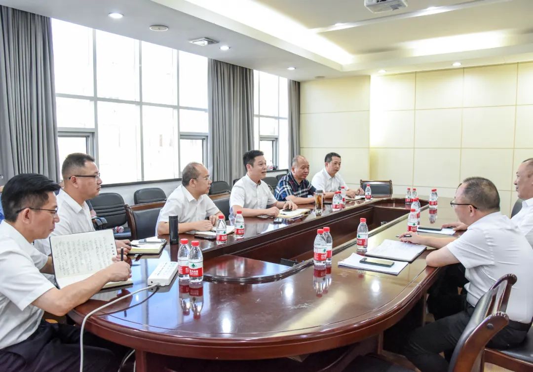 玉环市委副书记、市长杜年胜深入走访龙溪镇部分阀门企业kaiyun官网(图1)